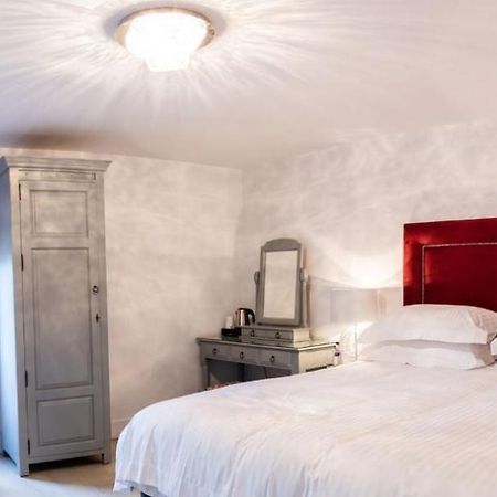 Crondon Park Bed & Breakfast Stock ภายนอก รูปภาพ